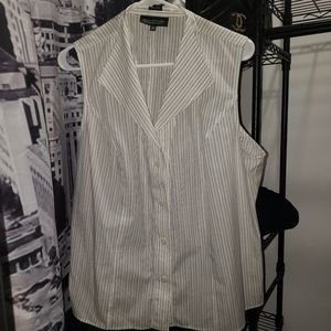 Jones NY sleeveless button down